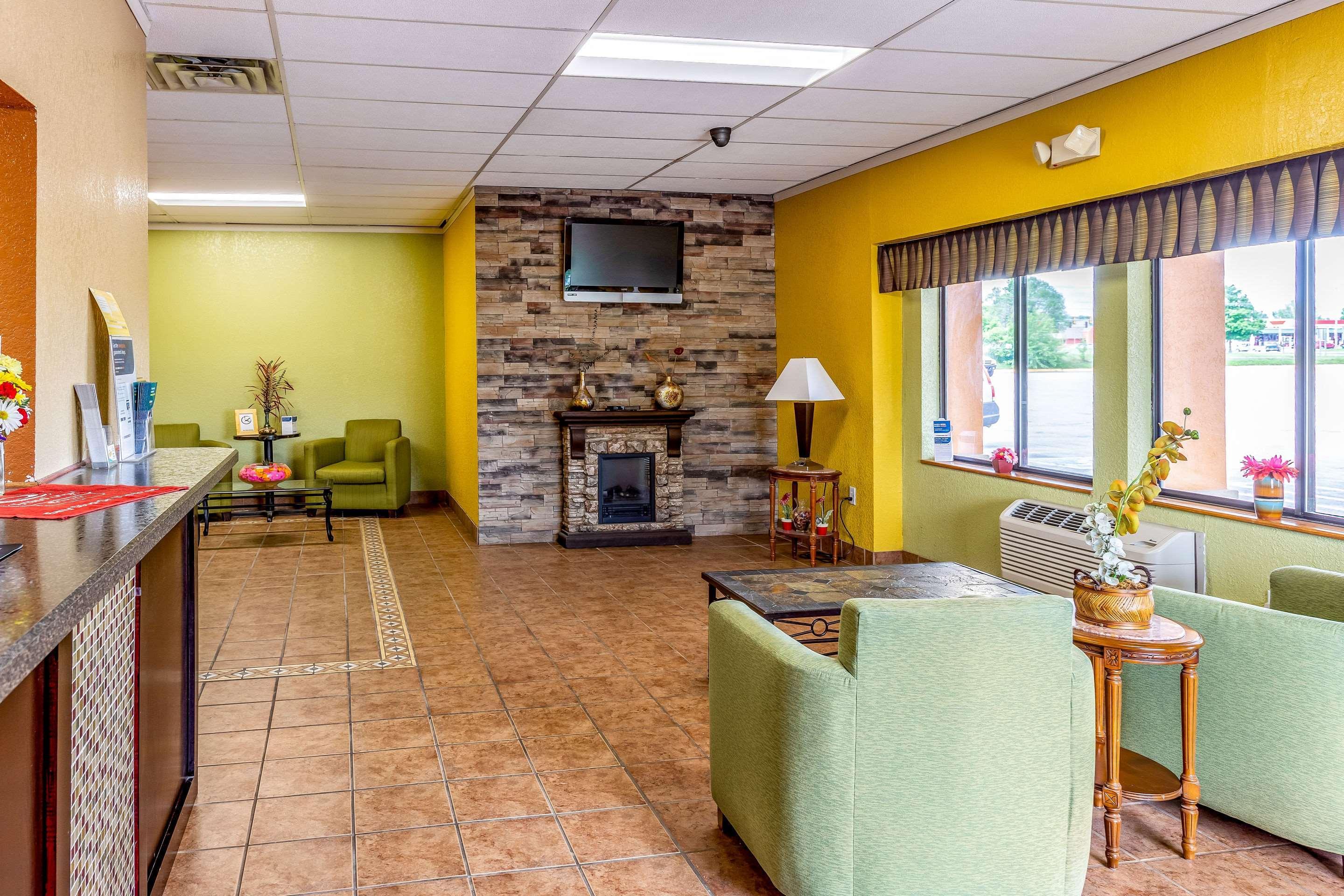 Hotel Econo & 2*