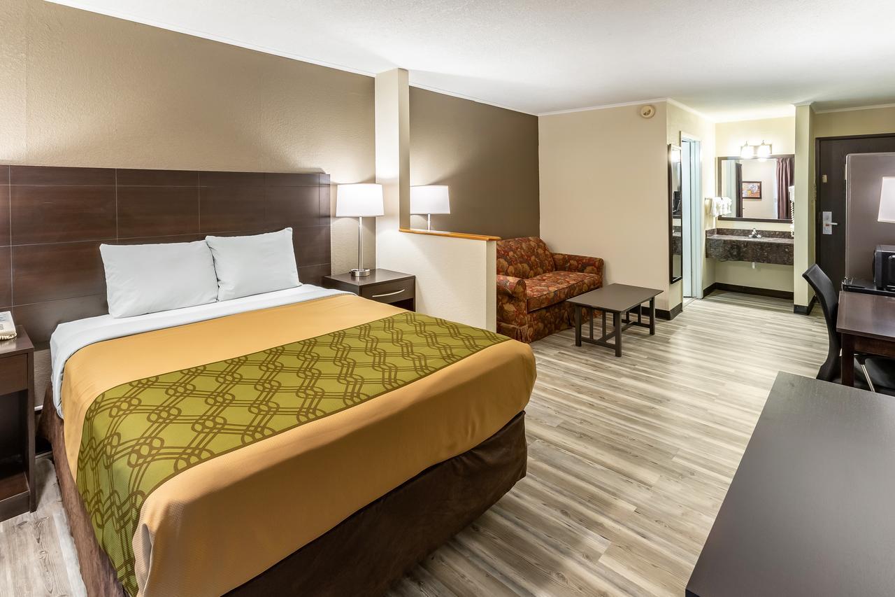 Econo & Hotel 2*