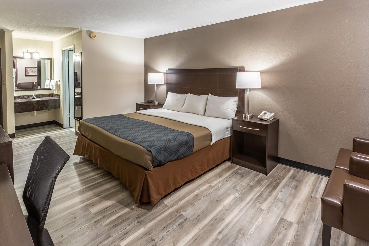 Hotel Econo & Newton